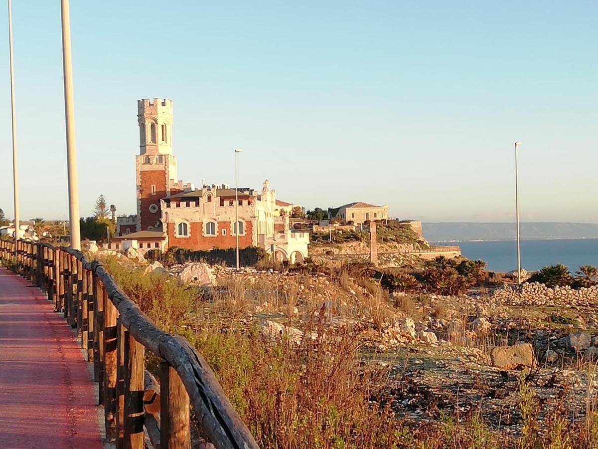 La Trinacria Di Capo Passero Portopalo Di Capo Passero Экстерьер фото